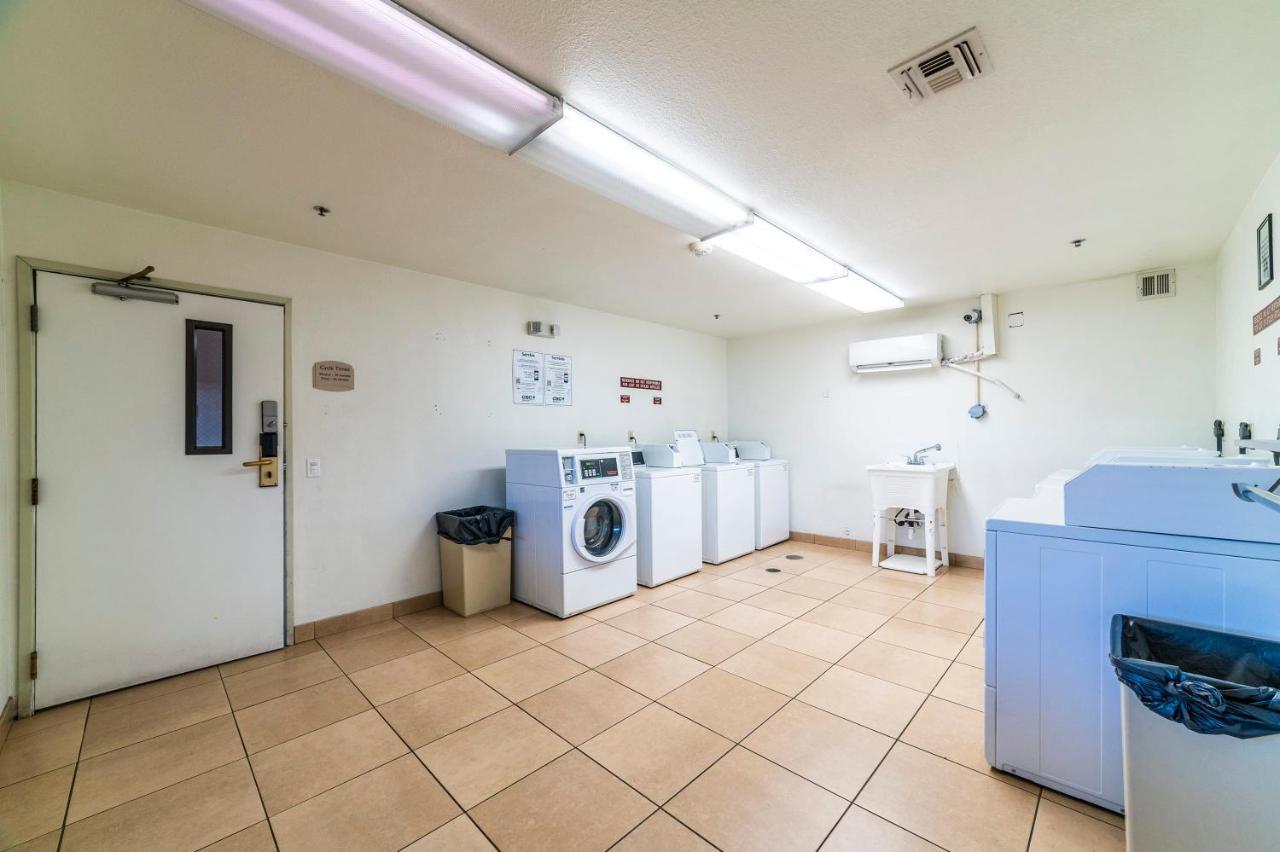 Metro Phx Studio Queen Sleeps 4 Heated Pool ฟีนิกซ์ ภายนอก รูปภาพ
